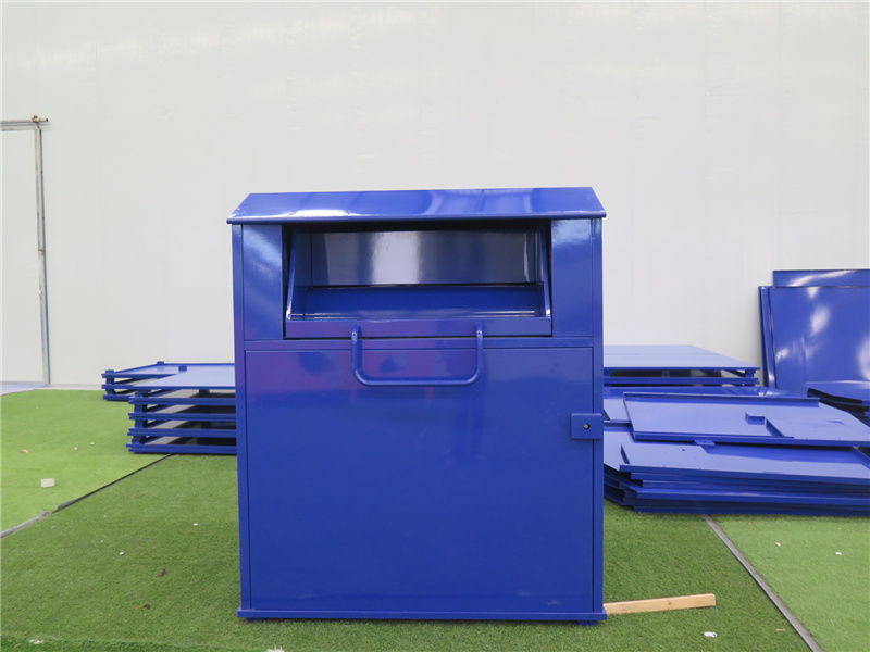 Clothing donation box (2)